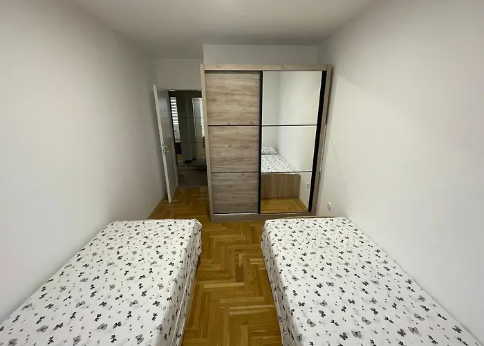 Ivan - Istocno Sarajevo Lägenhet Lukavica